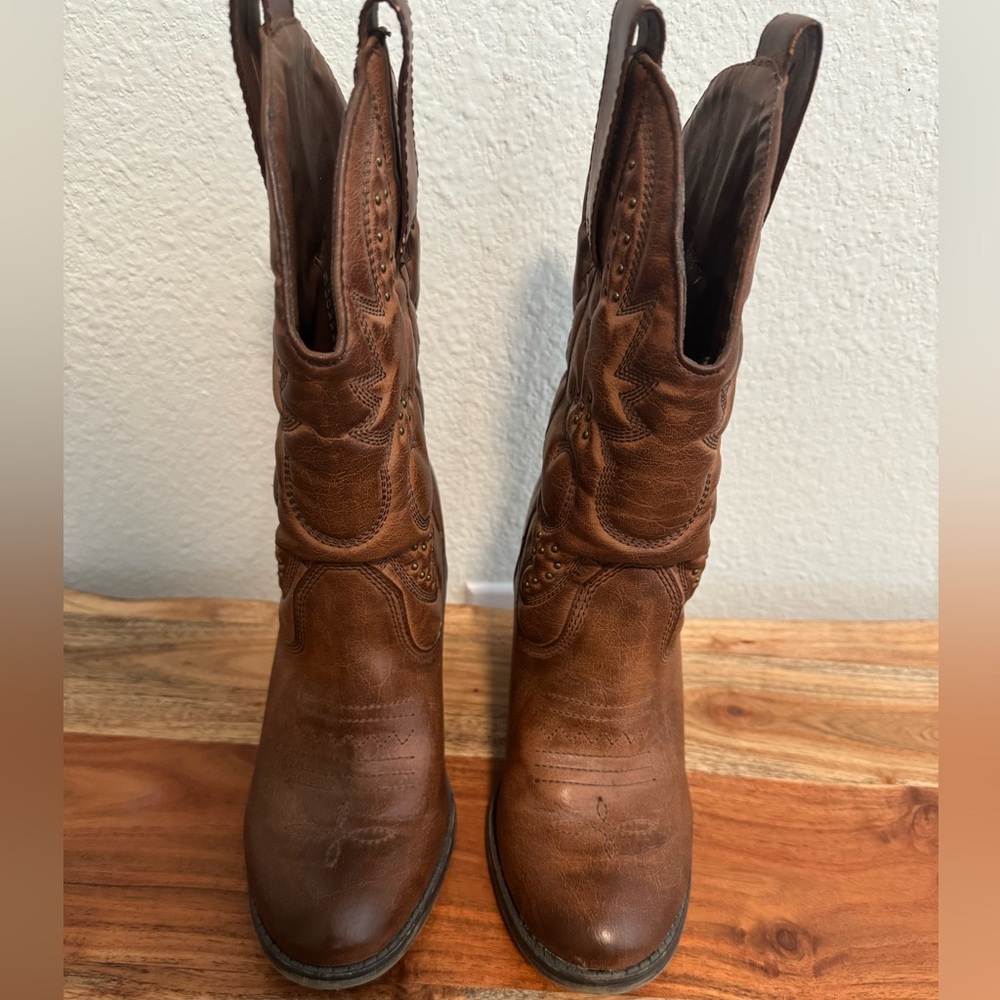 MIA cowgirl boots